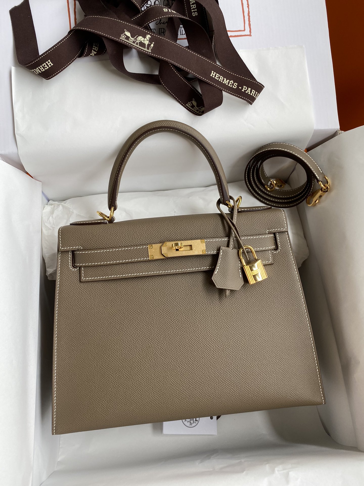 Hermes Kelly 28cm Handbag Shoulder Bag in Etoupe Epsom Leather